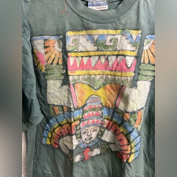 Vintage Depot 2K Indigenous Green Graphic T Size XL - Picture 2 of 4